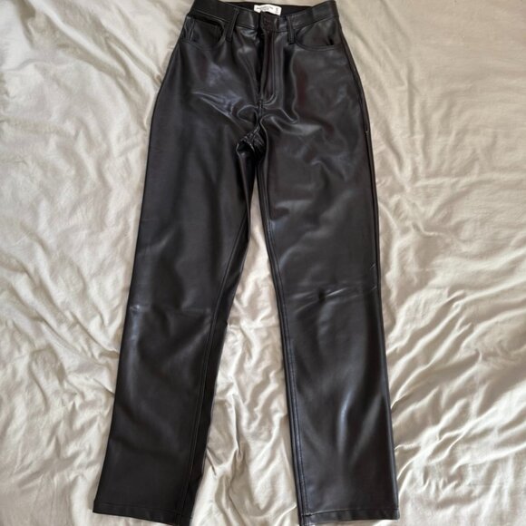 Vegan Leather 90s Straight Pant - Picture 4 of 8